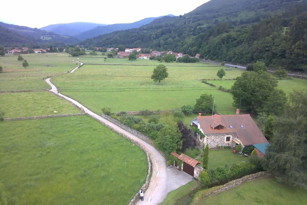 Casa Las Lindes Valle De Cabuerniga , Cantabria エクステリア 写真